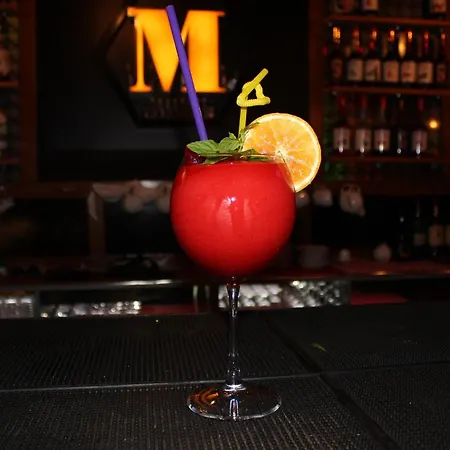 Mitos מלון דירות